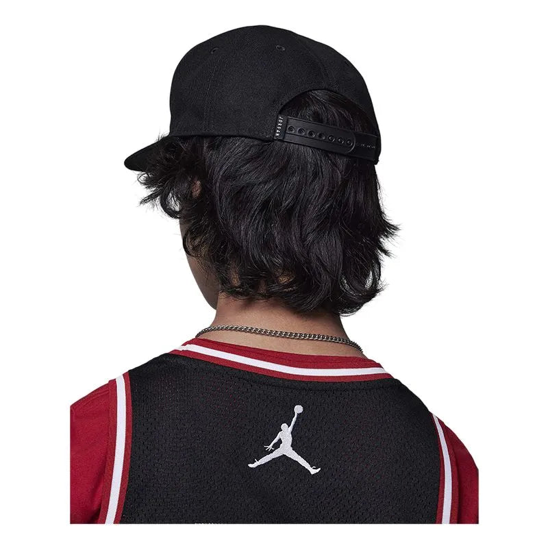 9A0128-023 ? NIKE HADDAD CAP