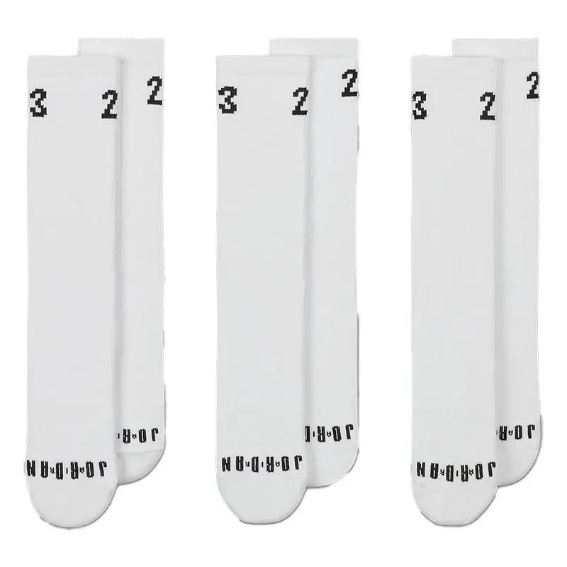 DA5718-100 ? NIKE NOT SPORTS SPECIFIC CREW SOCKS