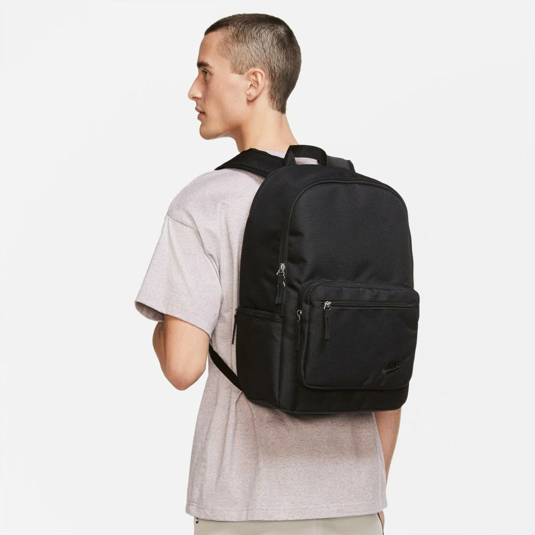 NIKE NK HERITAGE EUGENE BKPK | SKU : DB3300-010