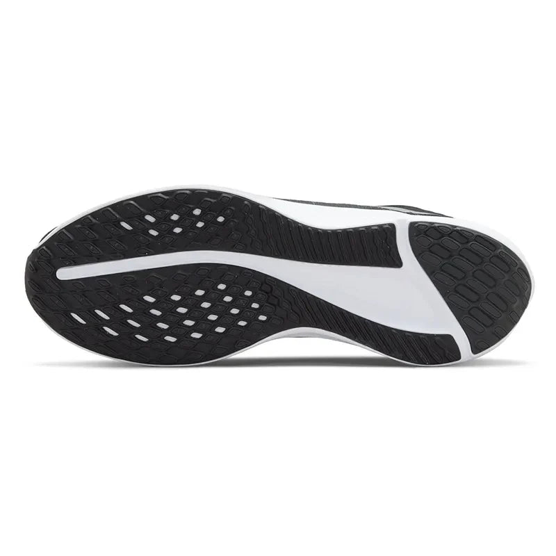 DD0204-001 ? NIKE RUNNING SHOES