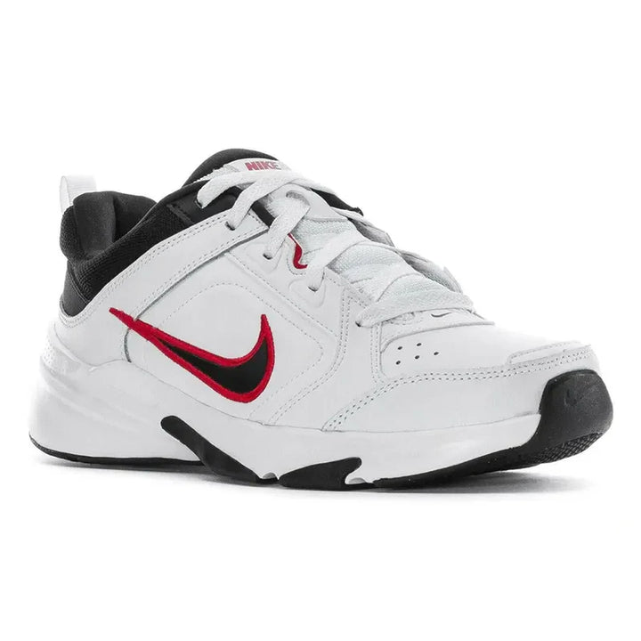 DJ1196-101 ? NIKE FOOTBALL, BASEBALL, AT SHOES