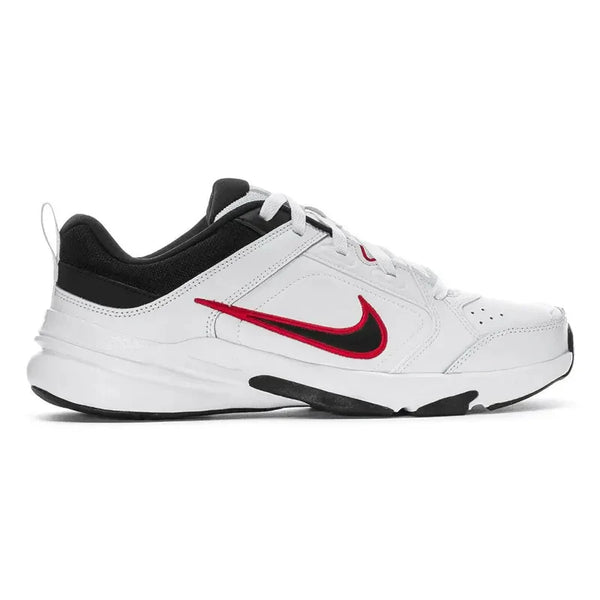 DJ1196-101 ? NIKE FOOTBALL, BASEBALL, AT SHOES