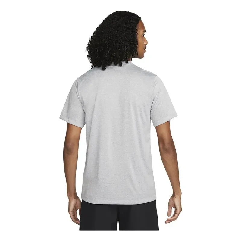 DX0989-063 ? NIKE TRAINING SS T-SHIRT
