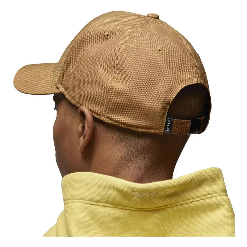 FD5186-231 ? NIKE NOT SPORTS SPECIFIC CAP