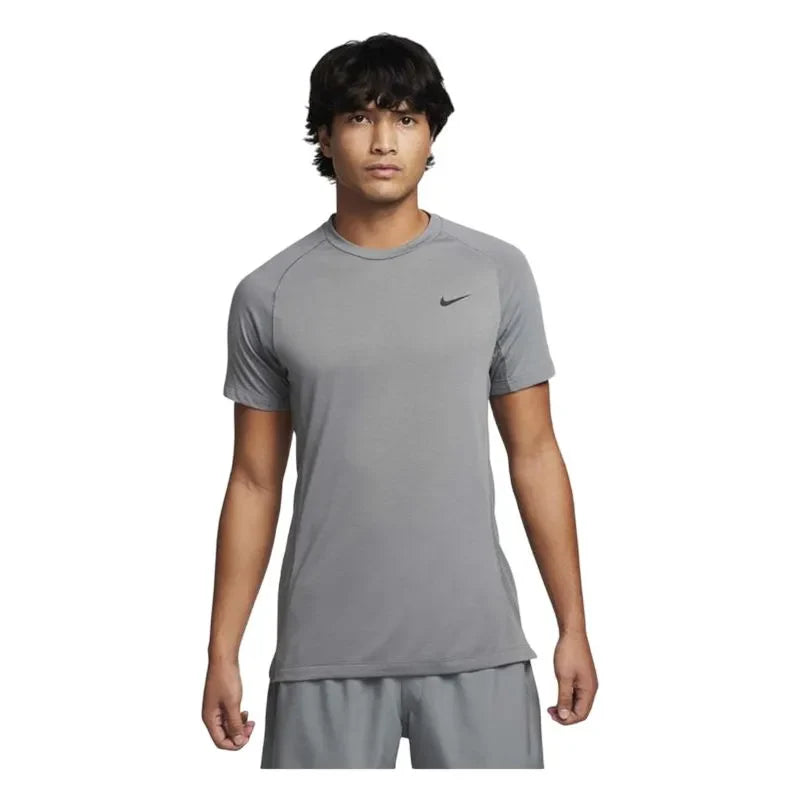 FN2979-084 ? NIKE TRAINING SS T-SHIRT