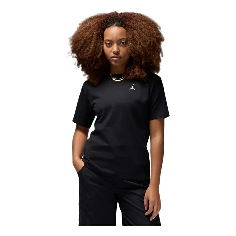 Nike WOMEN Black SS T-SHIRT | SKU : FN4500-011