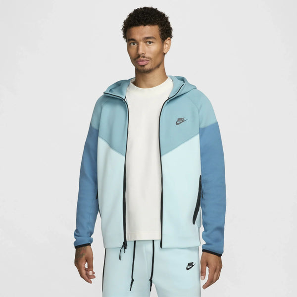 NIKE SPORTSWEAR JACKETS & SWEATSHIRTS | SKU: FZ4709-464