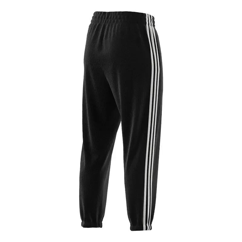HT3398 ? ADIDAS NOT SPORTS SPECIFIC PANTS (1/1)