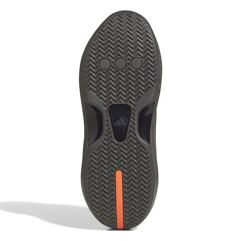 IG6156 ? ADIDAS BASKETBALL SHOES - MID
