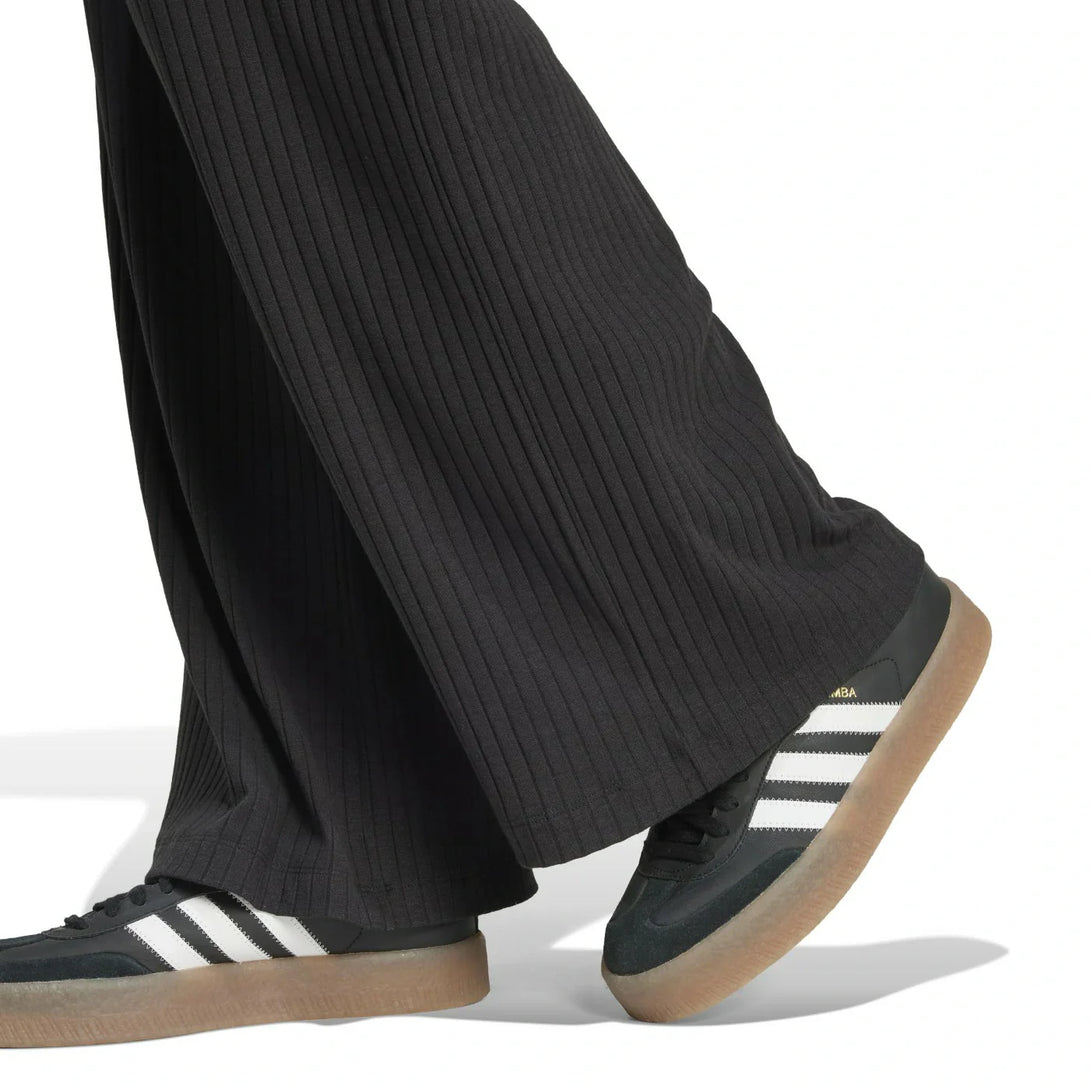 adidas TREFOIL ESSENTIALS-Black PANTS & SHORTS | SKU : JD1499